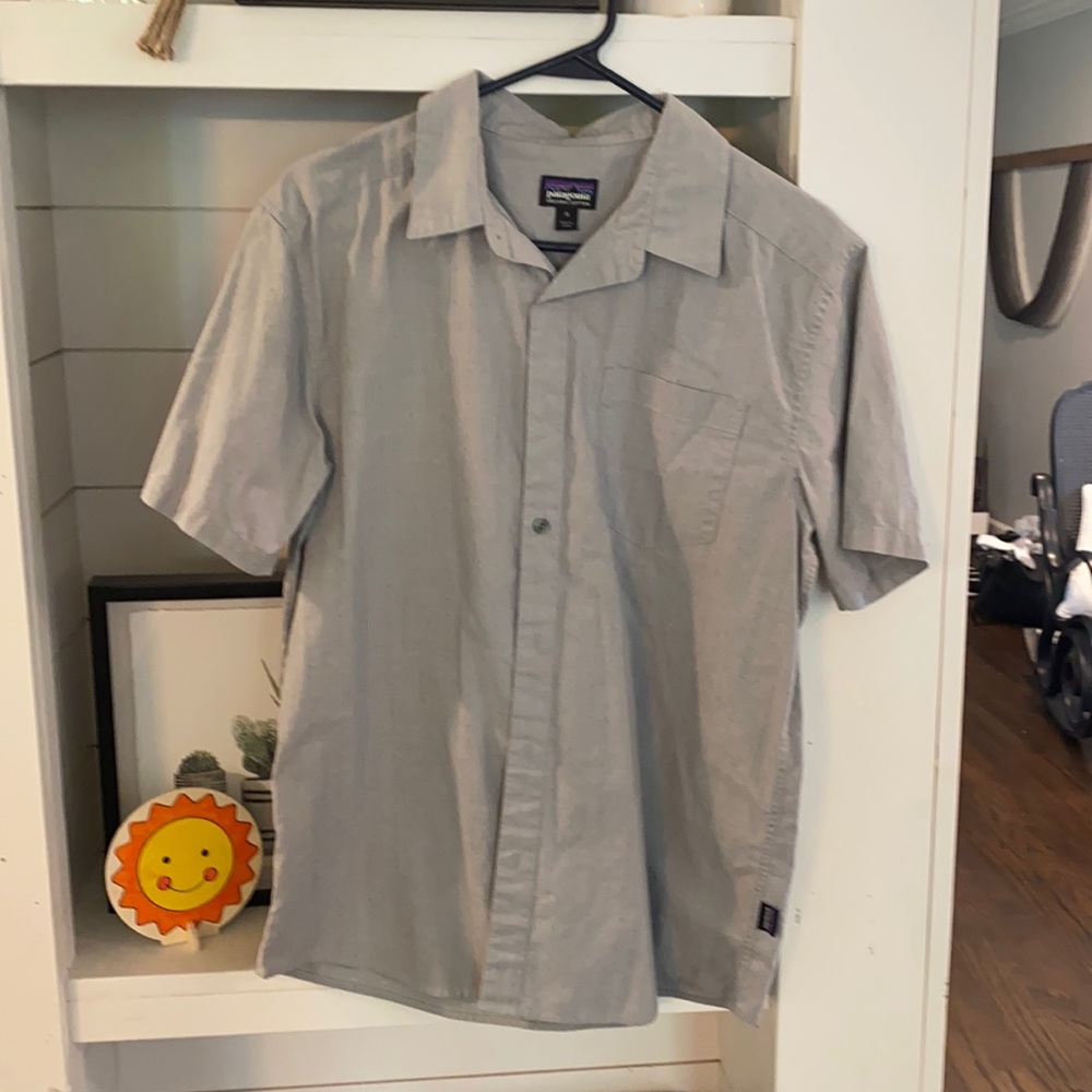 Patagonia men button down